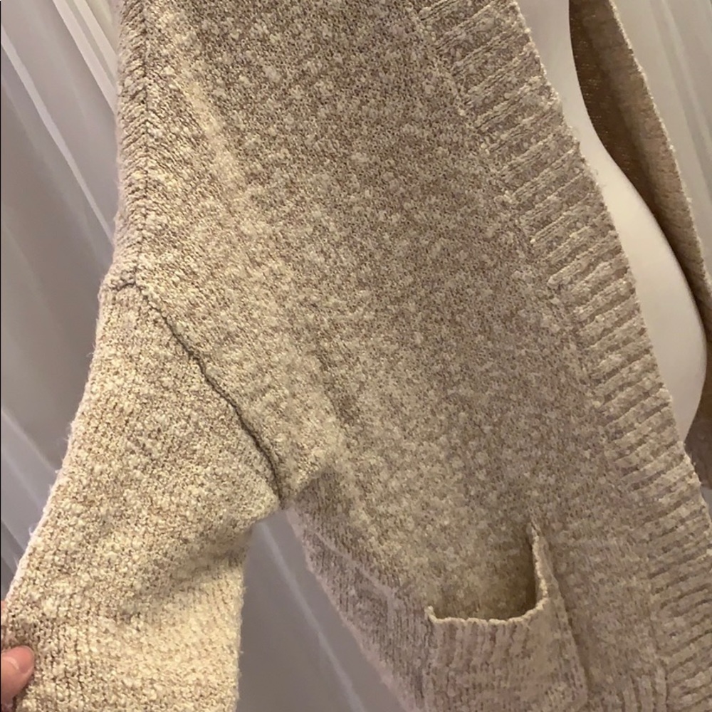 Sweater - Picture 4 of 6